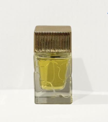 عطر حكاية