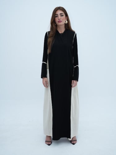 عباية كريب مع لينن مطرز بالخيوط من الجوانب