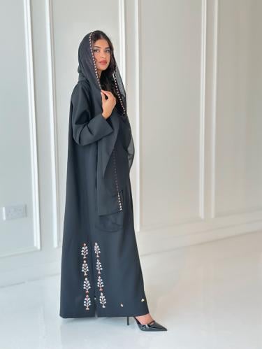 بليزر مطرز بالخيوط