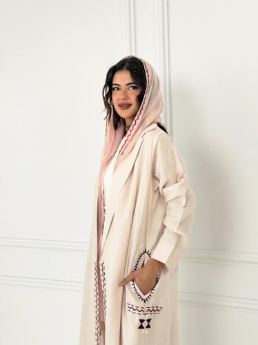 بليزر لينن طبيعي مطرز بالخيوط