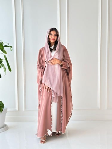 عباية كريب تطريز مقاس 56