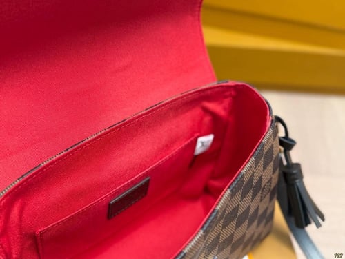 شنطه LV ماستر كوالتي