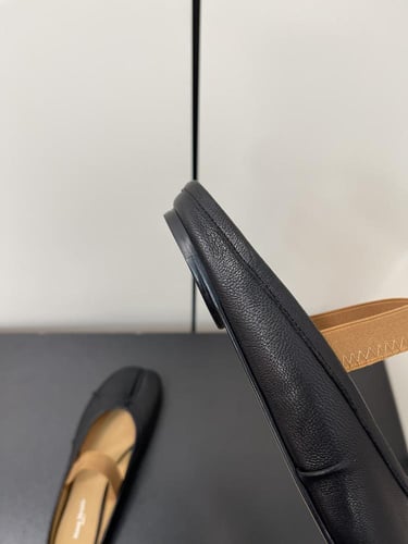 حذاء ميزون مارجيلا