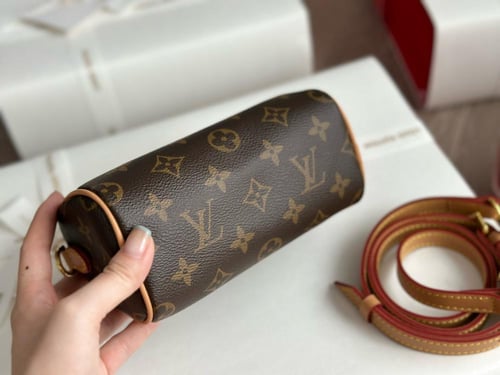 شنطه LV نانو