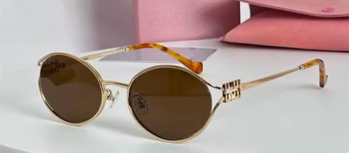 نظارة ميوميو