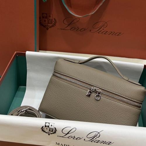 شنطه لورو بيانا