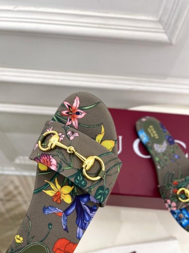 سليبرز قوتشي