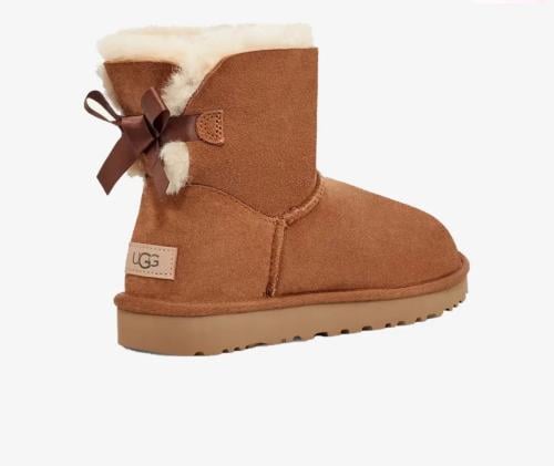 حذاء ugg