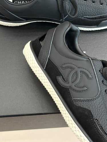 سنيكرز شانيل