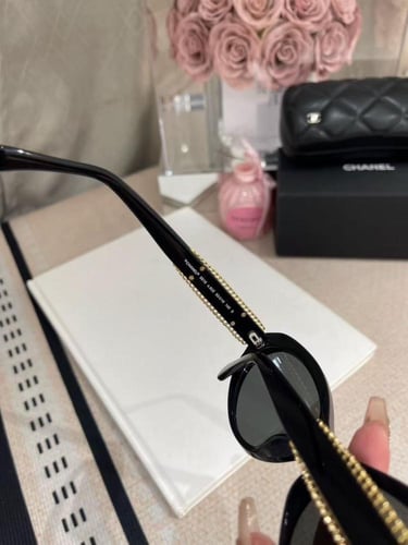 نظارة شانيل