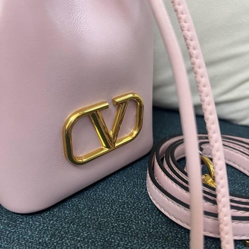 شنطه فالنتينو