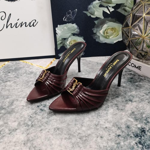 كعب سان لوران