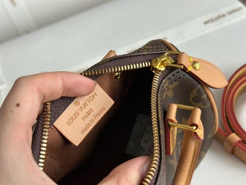 شنطه LV نانو