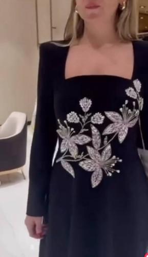 فستان اسود