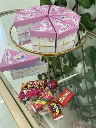 قطعة كيكة العيد