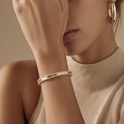 غويشه ذهب عيار 21 الوزن 8.92 جرام