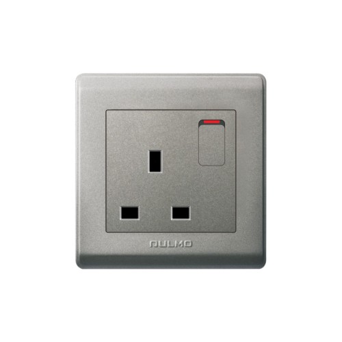 فيش 13A مع مفتاح رمادي اولمو عادي AULMO