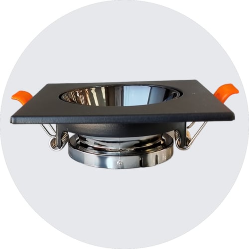 فريم سبوت لايت مربع مفرد اسود في عاكس اسود ماركة د...