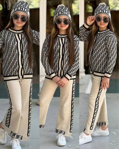 طقم بناتي شتوي من 4 قطع