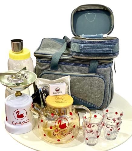 عزبه شاي الوزه شنطه لون الرمادي