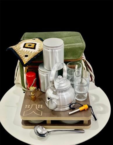 عزبة شاي ترب جايد المميزه اللون الاخضر الزيتي