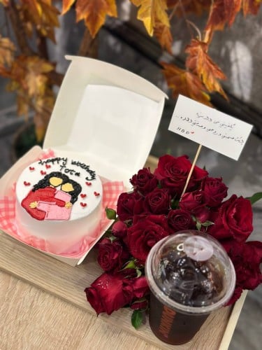 قهوة (نوع القهوة اختياري) مع اللنش كيك بإمكانية تغ...