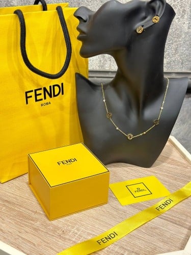 طقم نسائي سلسال و حلق