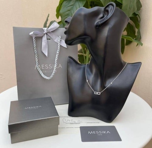 سلسال نسائي لون فضي