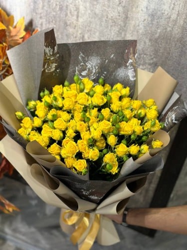 باقة ورد بيبي روز أصفر