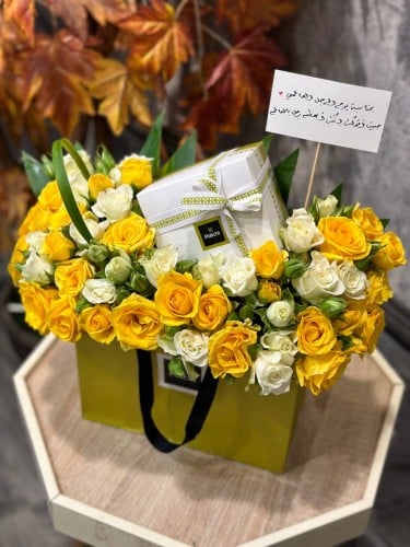 شوكولاته باتشي منسقة على الكيس بورد بيبي روز طبيعي...