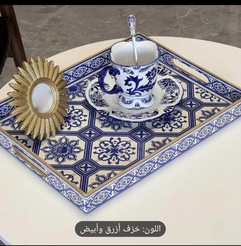 صينية تقديم أنيقة