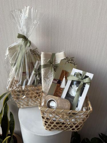 هدية رمضانية وسط ( اللون الاخضر )