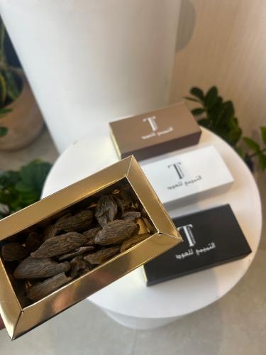 للاضافة ( 3 علب عود من التميمي للعود )