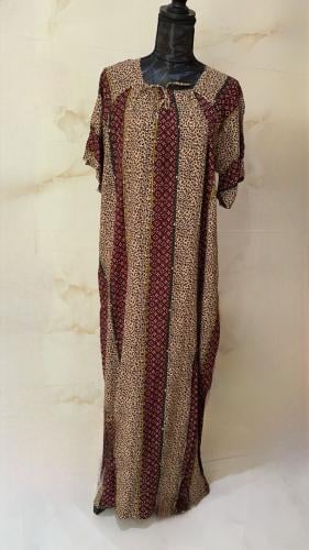 قميص روز نسائي فضفاض وبارد لون احمر عنابي