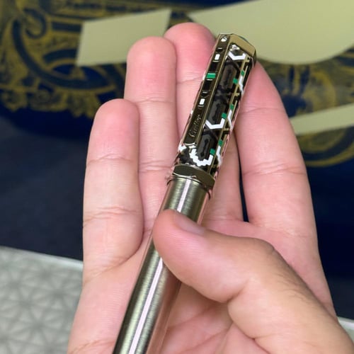 قلم سري نسخة الشرق الاوسط مميز جدا