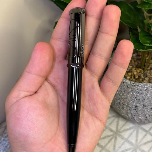 قلم سري سداسي اسود بياقوتة زرقاء