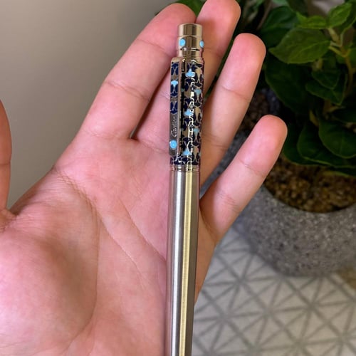 قلم سري تيفاني بغطاء