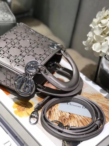 ميني ليدي ديور Mini Lady Dior Bag