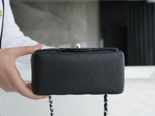 شانيل - Chanel Mini Square Caviar Flap Bag