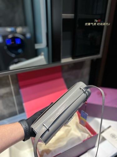 شنطة توري برتش