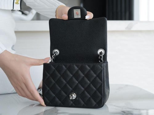 شانيل - Chanel Mini Square Caviar Flap Bag