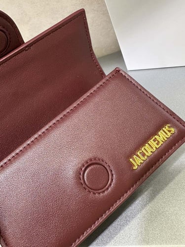 شنطة جاكيموس