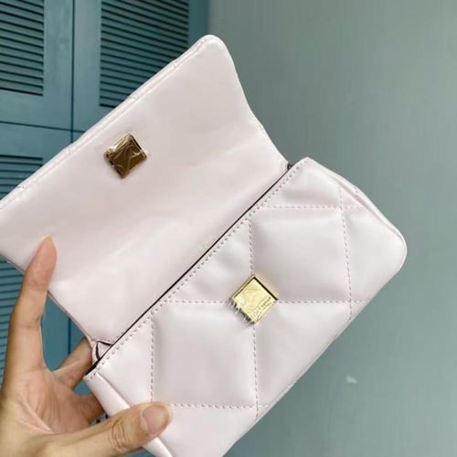 توري بوش كروس بدي