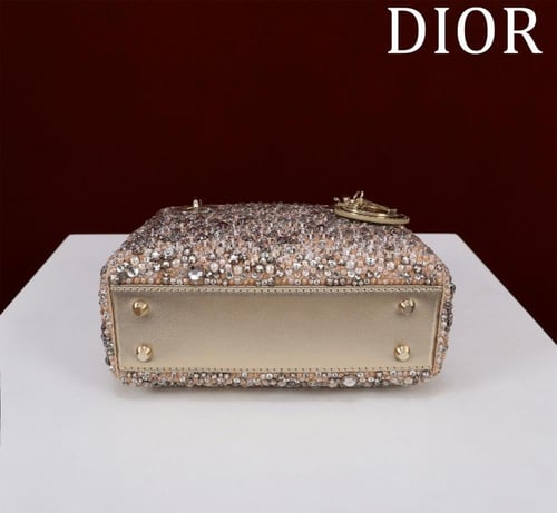 DIOR Lady embroidery beads and diamonds