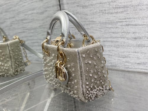 ديور ليدي دي جوي