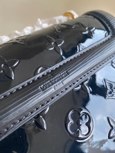 لوي فيتون LV