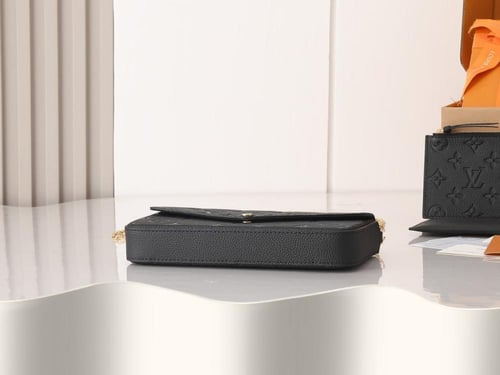 لويفيتون كروس بدي