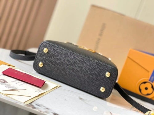 لوي فيتون كابسين ميني 21cm