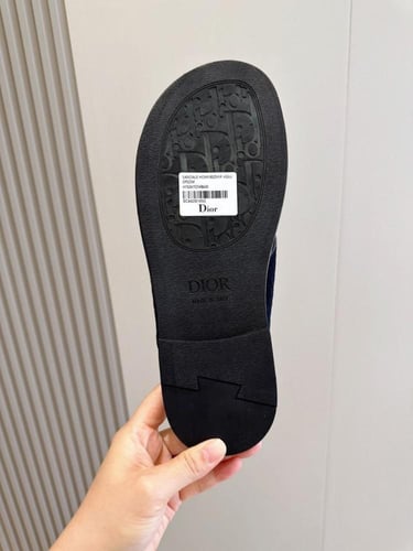 حذاء رجالي ديور