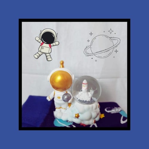 بلورة رجل الفضاء